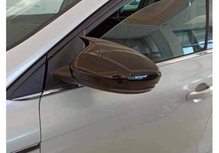 غطاء مرآة أسود باتمان