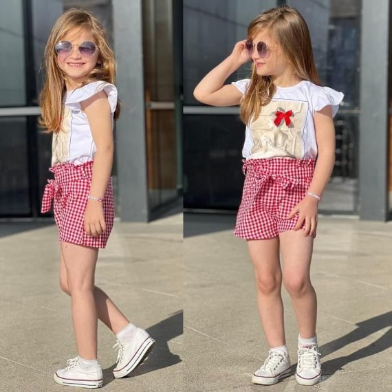 طقم بناتي شرط كاروهات وبلوزة أبيض