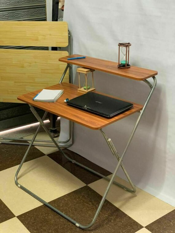طاولة مكتبية قابلة للطي