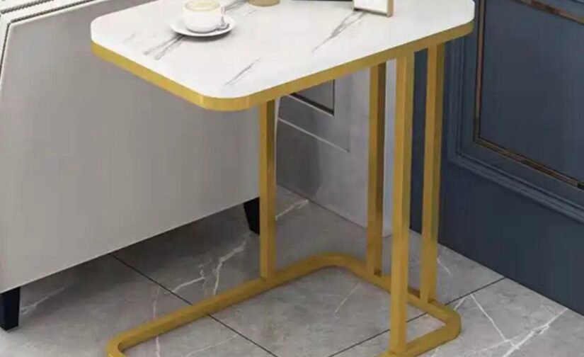 طاولة لاب توب