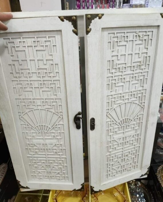 مرآة تعليق خشبية